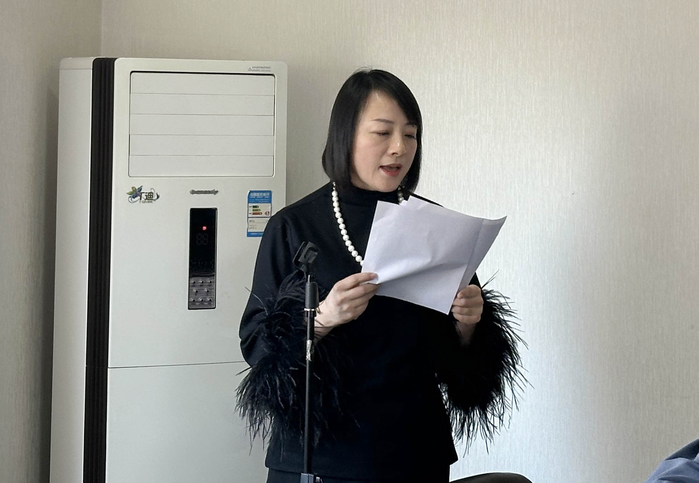 3宁丽丽述职.jpg